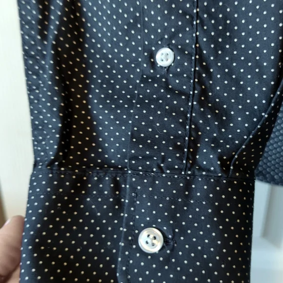 Old Navy Men's Shirt Size L - Picture 3 of 5